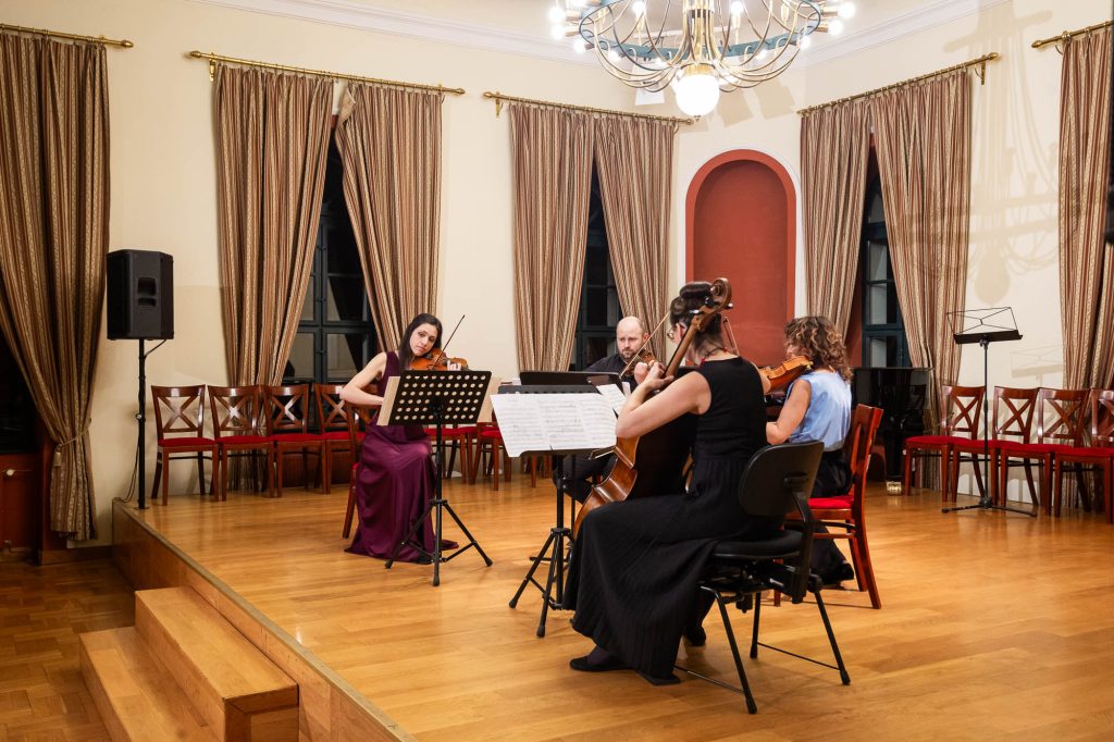 432201044_955232336315537_9055599429748894954_n